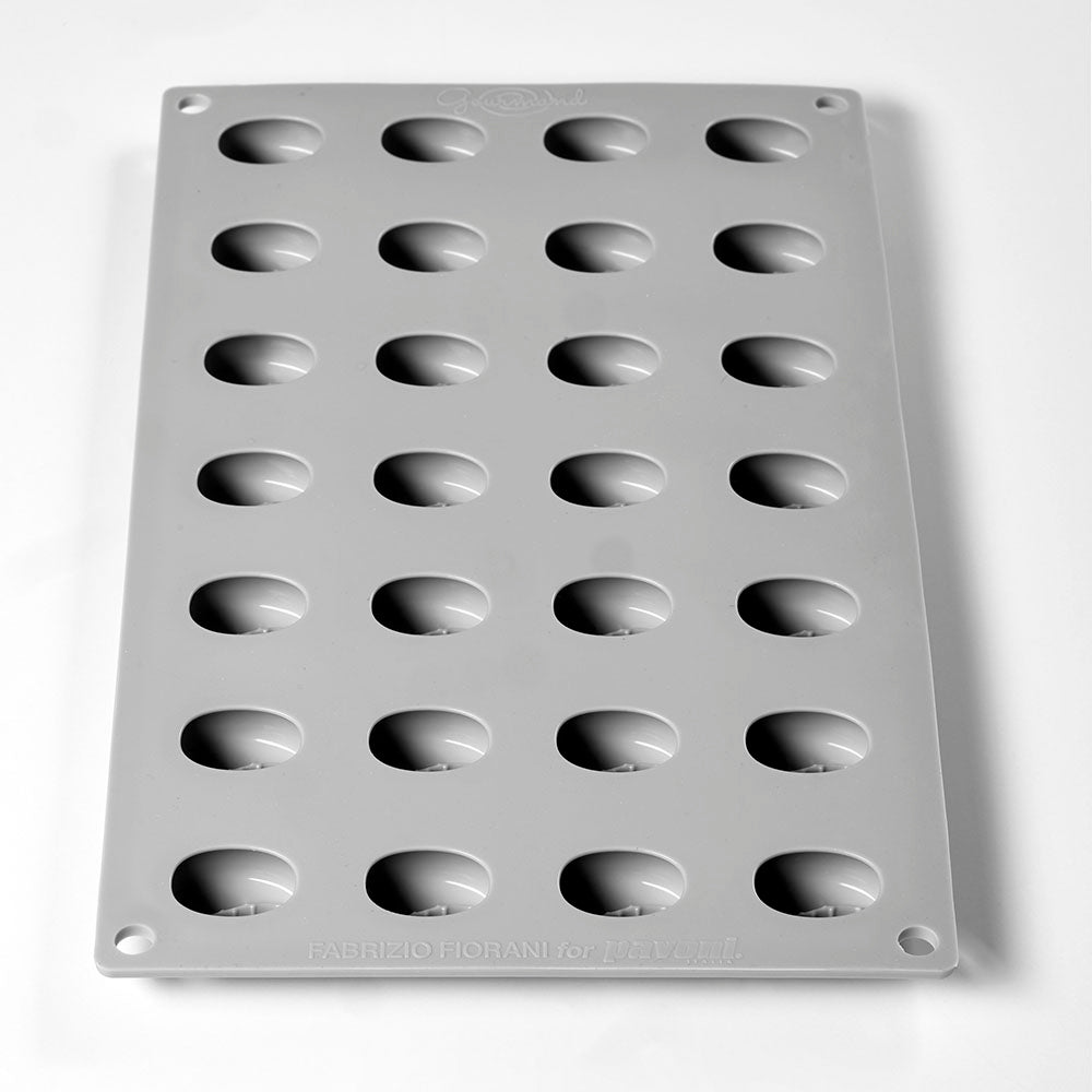 Forma silicon mini bob de cafea Gourmand, 28 cavitati, 32 x 24 x H 13 mm GG066S Pavoni